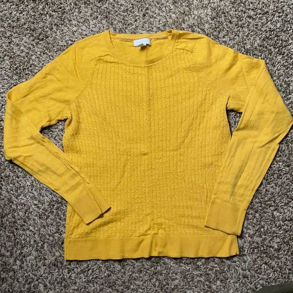 Yellow knit pattern sweater - Picture 1 of 6